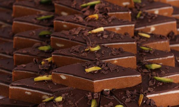 شکلات طعم دار چگونه تولید می شود؟